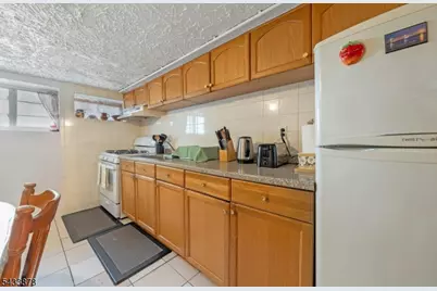 999 E 25th St, Paterson, NJ 07513 - Photo 17