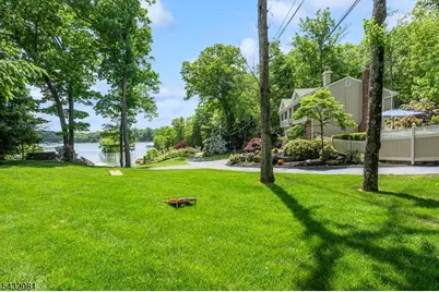 21 Skyline Dr, Hopatcong, NJ 07821 - Photo 43