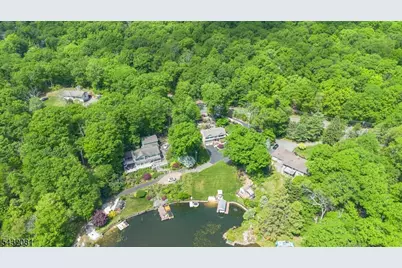 21 Skyline Dr, Hopatcong, NJ 07821 - Photo 49