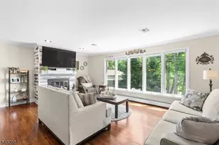 21 Skyline Dr, Hopatcong, NJ 07821 - Photo 9