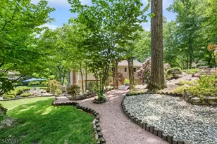 21 Skyline Dr, Hopatcong, NJ 07821 - Photo 37