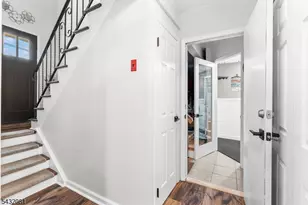 21 Skyline Dr, Hopatcong, NJ 07821 - Photo 29