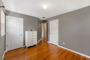 884 Peach Tree Rd, Union Township, NJ 07083 - Photo 17