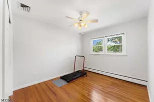 884 Peach Tree Rd, Union Township, NJ 07083 - Photo 21