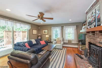 31 Clairview Rd, Parsippany, NJ 07834 - Photo 7