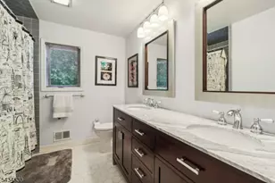 12 Sandalwood Dr, Livingston, NJ 07039 - Photo 27