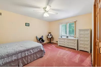 12 Sandalwood Dr, Livingston, NJ 07039 - Photo 27