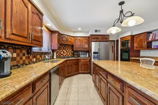 12 Sandalwood Dr, Livingston, NJ 07039 - Photo 19