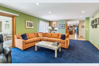 12 Sandalwood Dr, Livingston, NJ 07039 - Photo 9