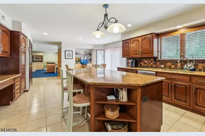 12 Sandalwood Dr, Livingston, NJ 07039 - Photo 17
