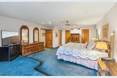 12 Sandalwood Dr, Livingston, NJ 07039 - Photo 21