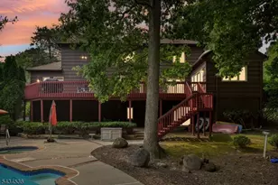 12 Sandalwood Dr, Livingston, NJ 07039 - Photo 39