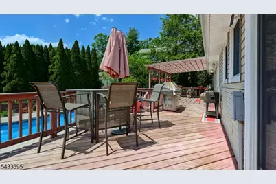 277 French Hill Rd, Wayne, NJ 07470 - Photo 27