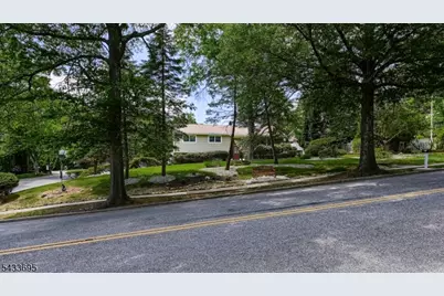 277 French Hill Rd, Wayne, NJ 07470 - Photo 3