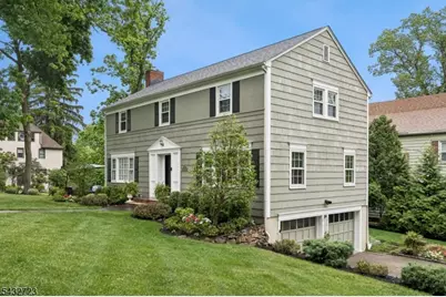 81 Mountain Road, Verona Twp., NJ 07044 - Photo 1