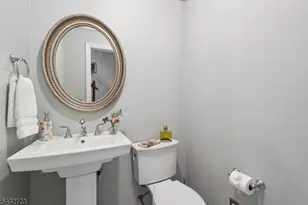 81 Mountain Rd, Verona Twp., NJ 07044 - Photo 13