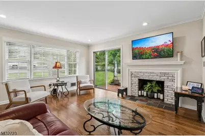 81 Mountain Road, Verona Twp., NJ 07044 - Photo 11