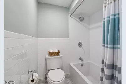 81 Mountain Road, Verona Twp., NJ 07044 - Photo 23