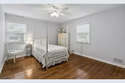 81 Mountain Road, Verona Twp., NJ 07044 - Photo 21