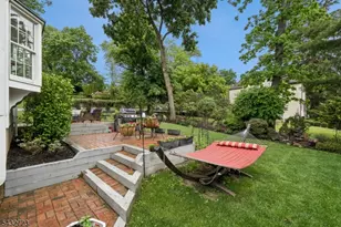 81 Mountain Rd, Verona Twp., NJ 07044 - Photo 31