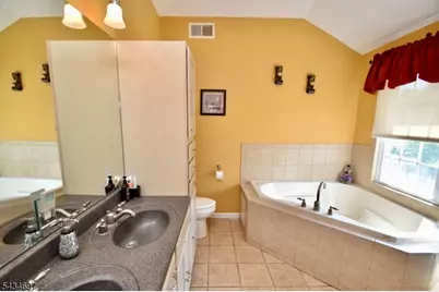 37 Heather Hills Dr, Jefferson Township, NJ 07438 - Photo 17