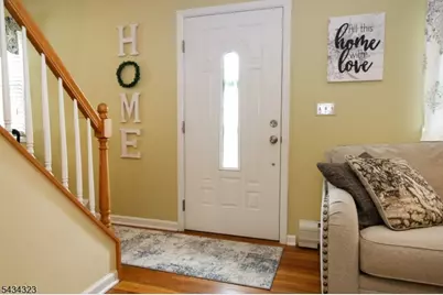 6 Knollwood Rd, Totowa, NJ 07512 - Photo 3