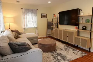 6 Knollwood Rd, Totowa, NJ 07512 - Photo 7