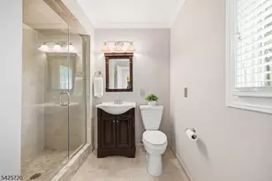 60 Hendricks Dr, Hanover Township, NJ 07950 - Photo 29