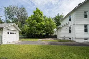 1652 Edward Terrace, Union Township, NJ 07083 - Photo 29