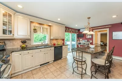 31 Yorkshire Ave, West Milford, NJ 07480 - Photo 13