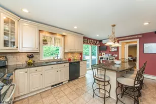 31 Yorkshire Ave, West Milford, NJ 07480 - Photo 13