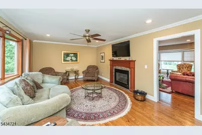 31 Yorkshire Ave, West Milford, NJ 07480 - Photo 15