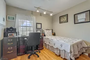 40 Catherine Ct, Cedar Grove, NJ 07009 - Photo 25