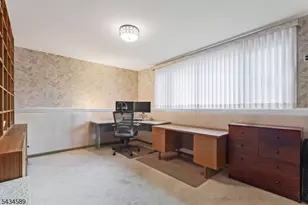 9 Arthur Terrace, Livingston, NJ 07039 - Photo 19