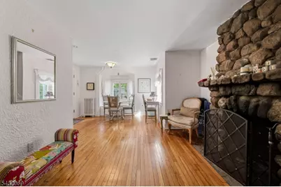 716 Colonial Rd, Franklin Lakes, NJ 07417 - Photo 5