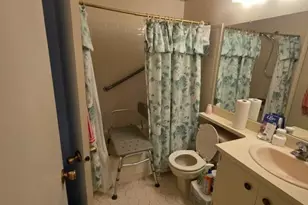 394 Rittenhouse Ct, North Brunswick Township, NJ 08902 - Photo 17