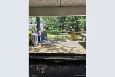 394 Rittenhouse Ct, North Brunswick Township, NJ 08902 - Photo 3