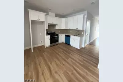 484 S 19th St 1st Fl #1, Newark, NJ 07103 - Photo 5