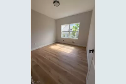 484 S 19th St 1st Fl #1, Newark, NJ 07103 - Photo 15