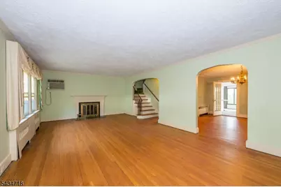 27 Glen Rd, West Orange Township, NJ 07052 - Photo 3