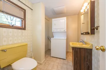 27 Glen Rd, West Orange Township, NJ 07052 - Photo 17