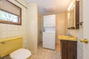 27 Glen Rd, West Orange Township, NJ 07052 - Photo 17