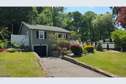 37 Grandview Ave, Jefferson Township, NJ 07460 - Photo 1