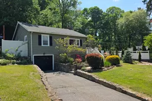 37 Grandview Ave, Jefferson Township, NJ 07460 - Photo 1