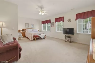 104 Ridgeview Ln, Mount Arlington, NJ 07856 - Photo 17