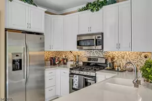 6 Champions Cir, Branchburg Township, NJ 08876 - Photo 7