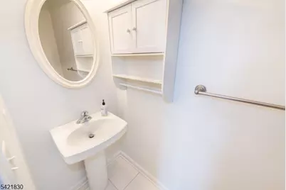 177 Brittany Ct, Clifton, NJ 07013 - Photo 9