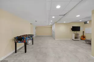 217 Vasser Dr, Piscataway Township, NJ 08854 - Photo 23