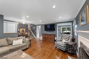 1262 Christine Cir, Scotch Plains Township, NJ 07076 - Photo 5