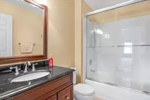 11 Queens Ln, Wayne, NJ 07470 - Photo 15